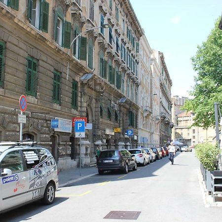 Cozy Apartment In Center Of Rijeka Exterior foto